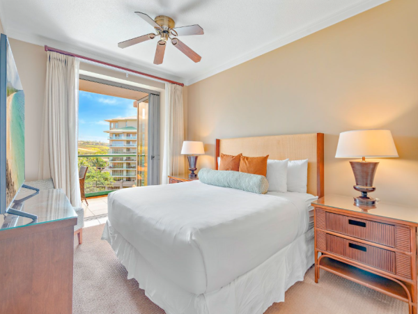 Luxury Oceanview Suites in Maui - Perfect for Families & Groups
